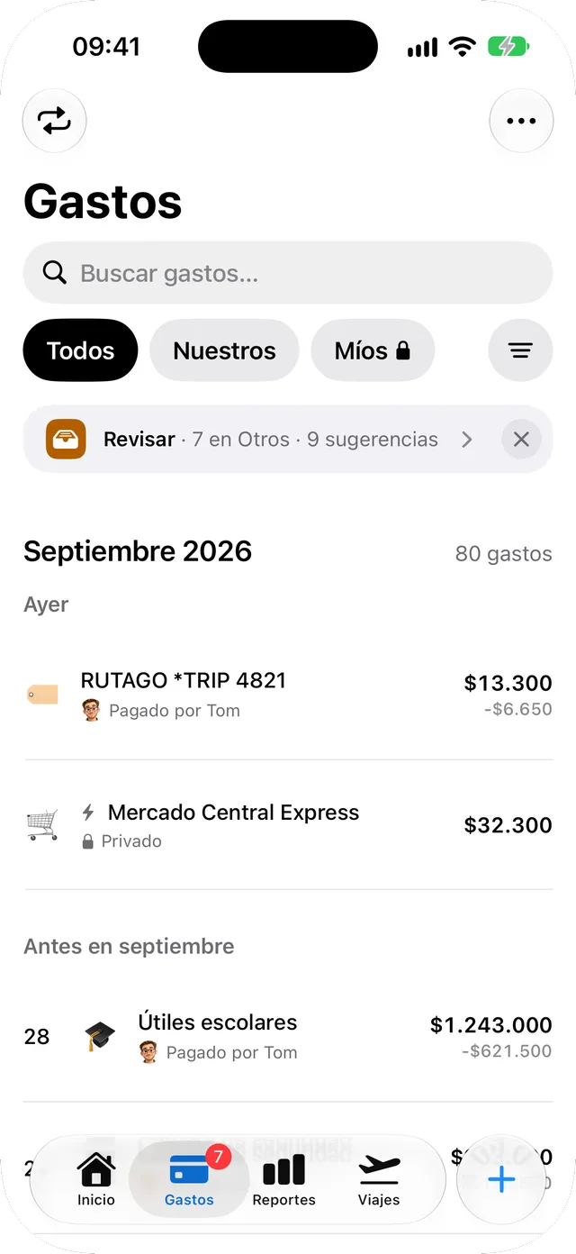 Gastos de Couplesplit en iPhone: Mercado Central Express, $32.300, anotado solo como gasto privado